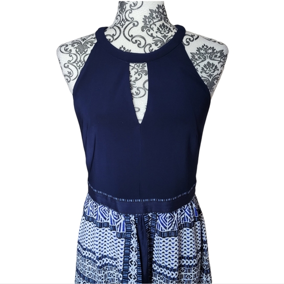 Vince Camuto geometric pattern halter maxi dress size 8 - Picture 2 of 12